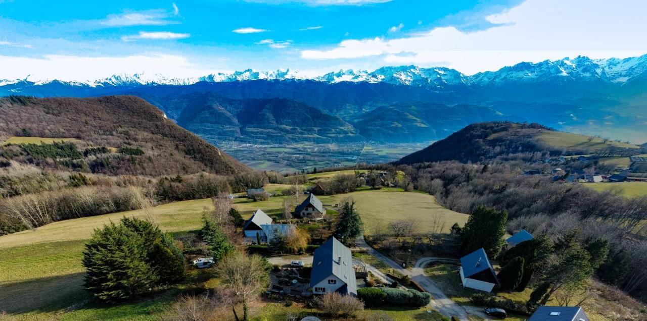 Appartement De Plain-Pied En Montagne Avec Vue Merveilleuse Sur Le Massif De Belledonne Saint Bernard du Touvet Buitenkant foto